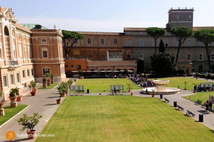 Square Garden area outside the Pinacoteca