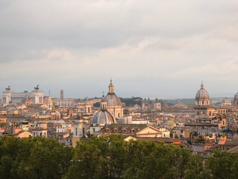 Unique, fun and unforgettable ways to see 5 key sites in Rome