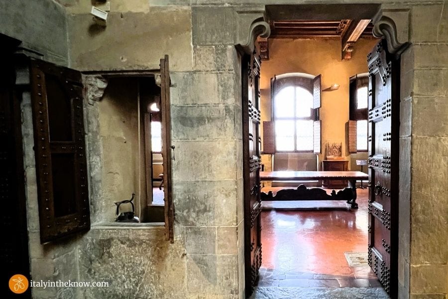 Picture of interior of Palazzo Davanzati