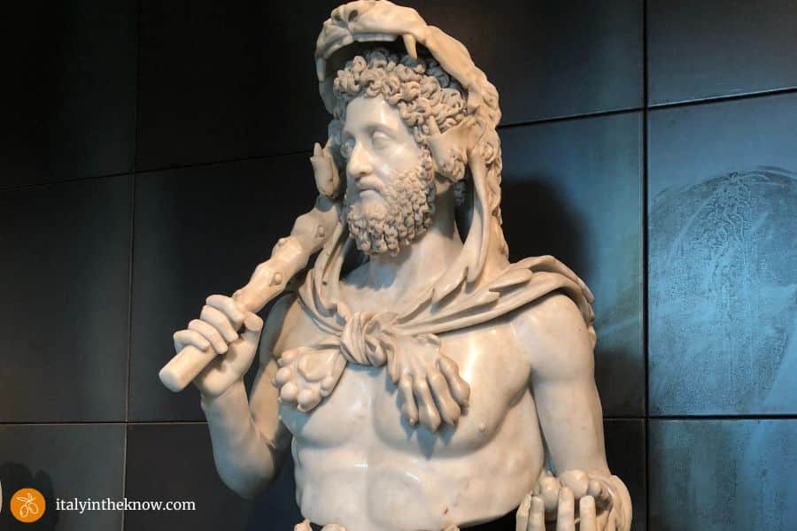 Marble bust of Commodus.
